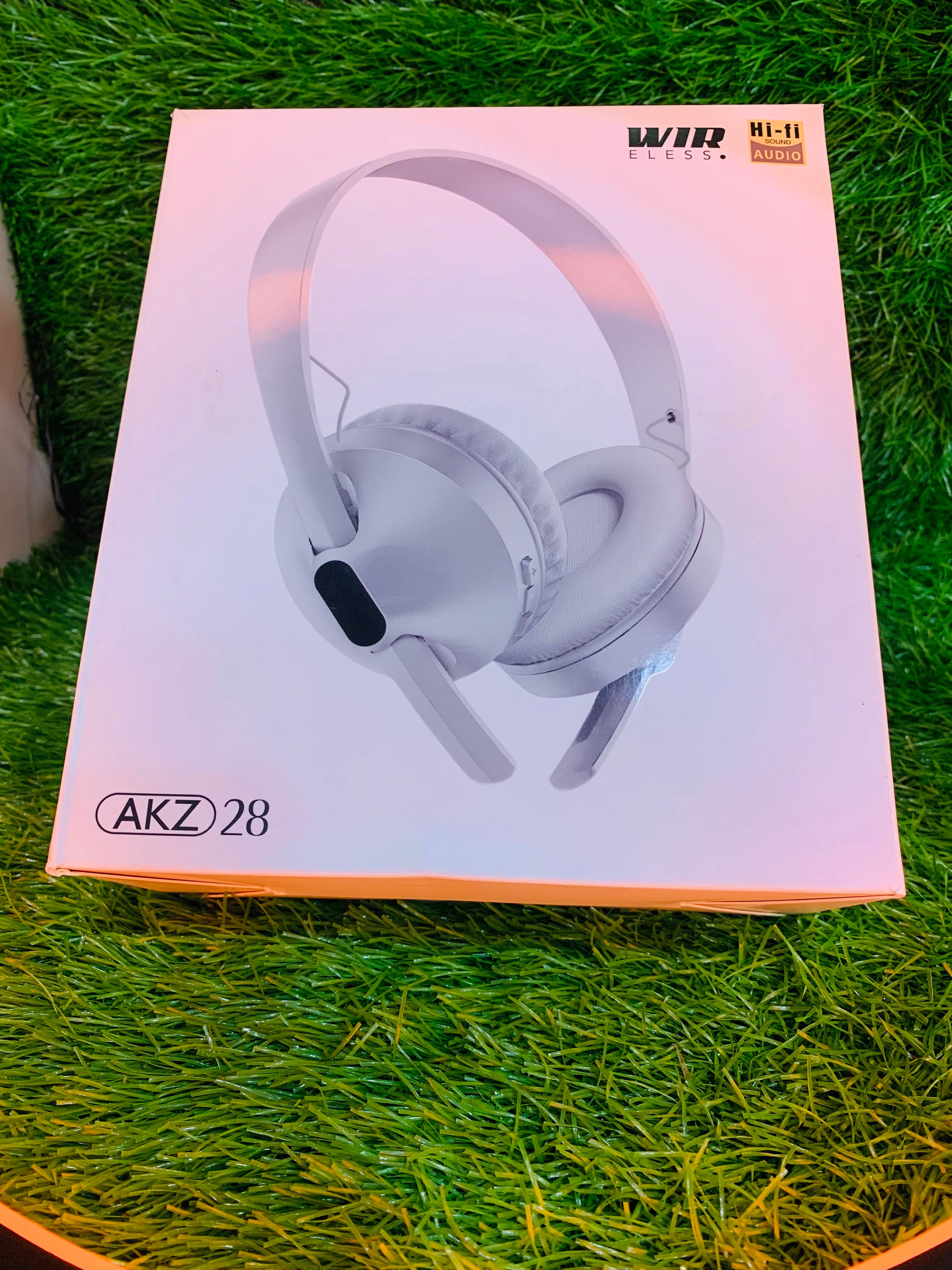 AKZ‑28 Wireless On‑Ear Headphones